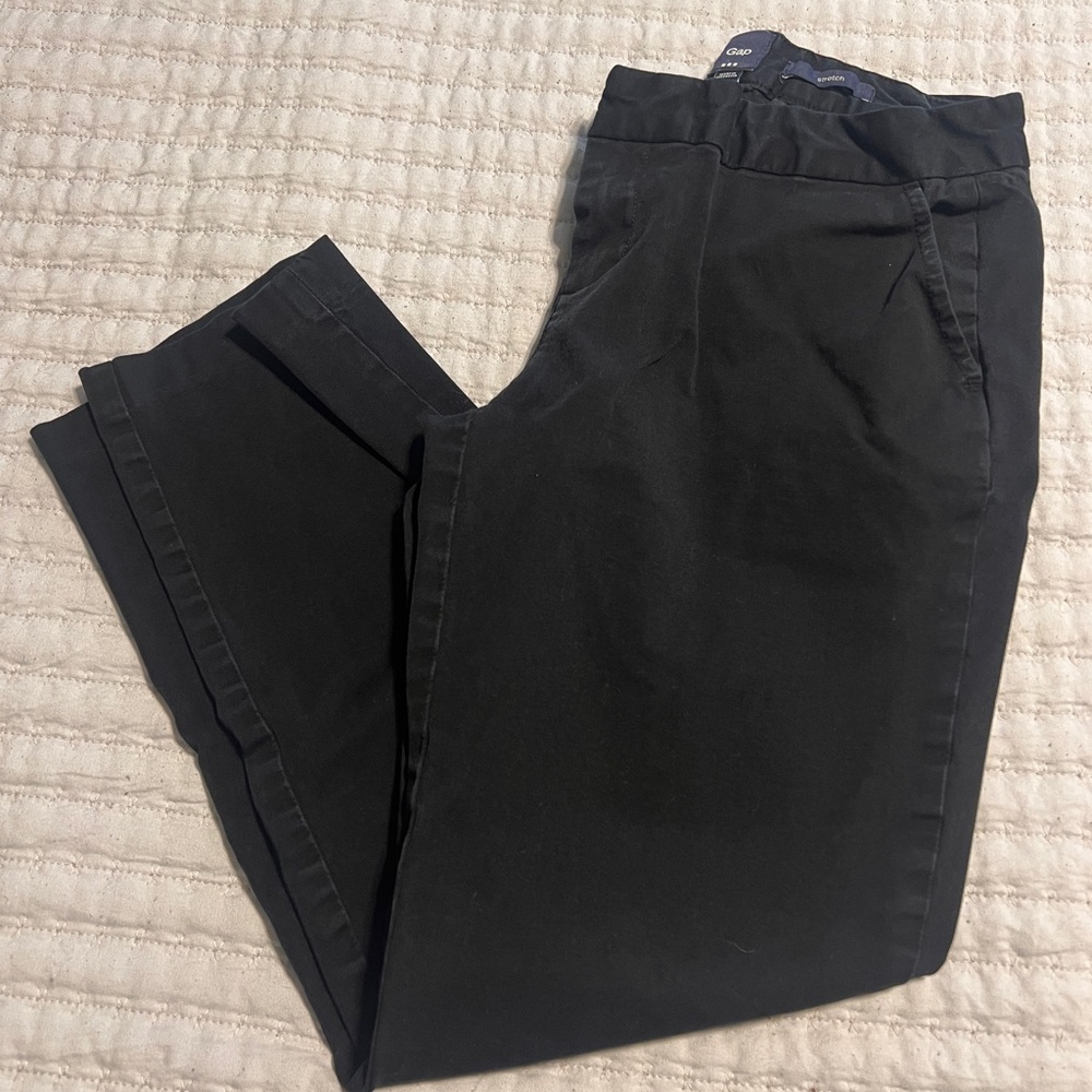 GAP Black Ankle Cropped Pants